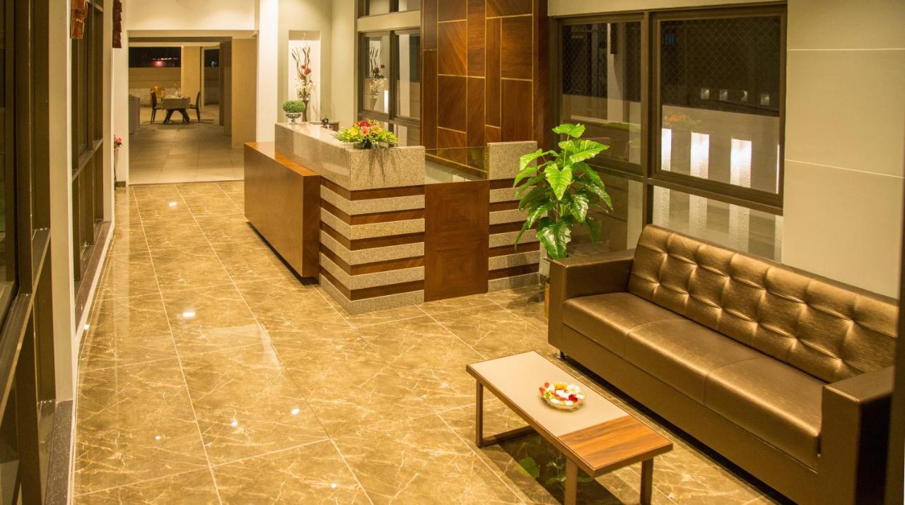 Hotel Nirvana Alibág Kültér fotó